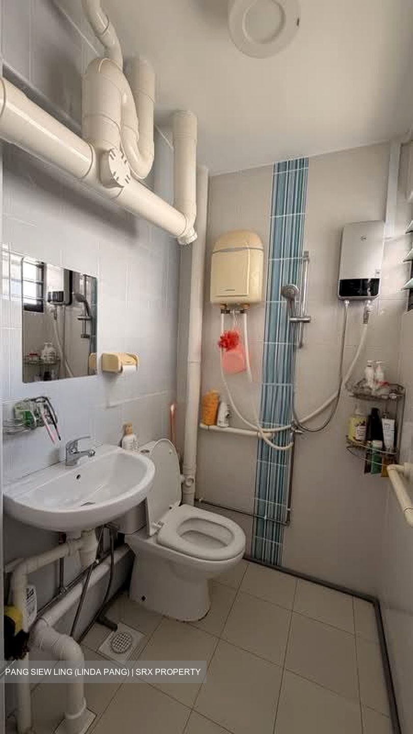 Blk 213 Bukit Batok Street 21 (Bukit Batok), HDB 4 Rooms #535520991